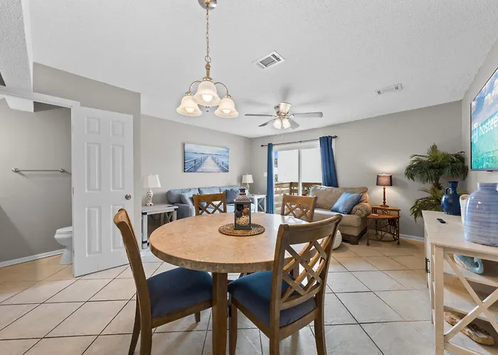 Gulf View 8 Apartment *
